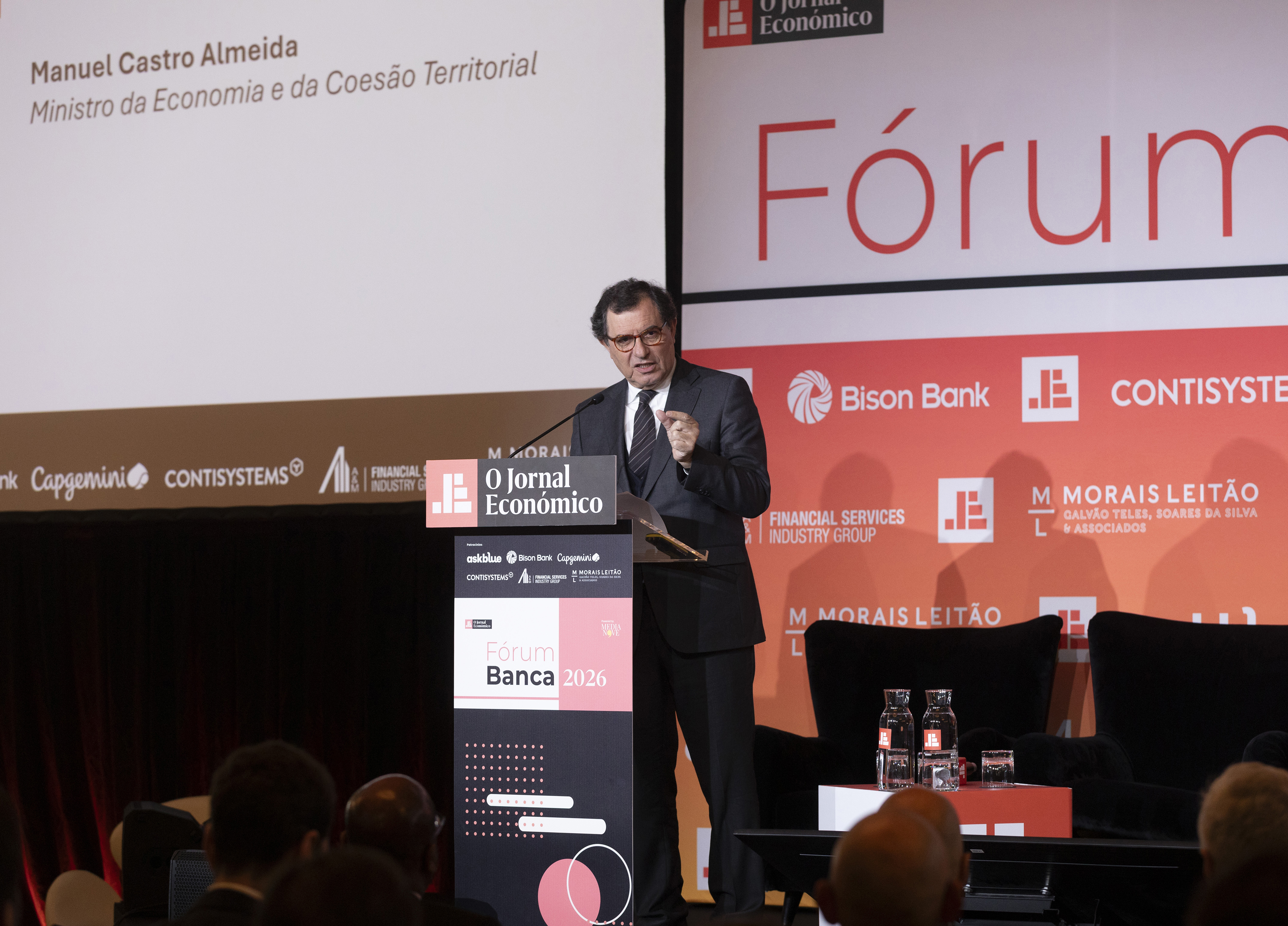 Apoios &agrave; inova&ccedil;&atilde;o  e competitividade mobilizam 973 milh&otilde;es