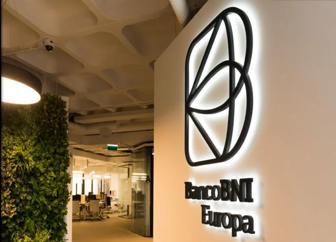 Espanhóis negoceiam  compra do BNI Europa