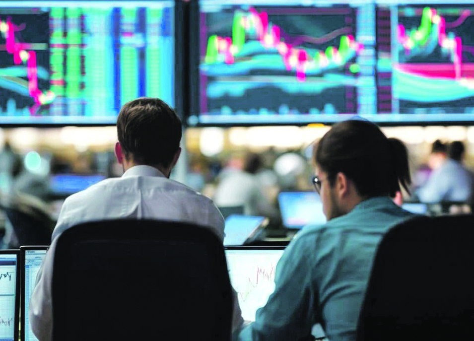 Dólar e mercados  acionistas recuperam