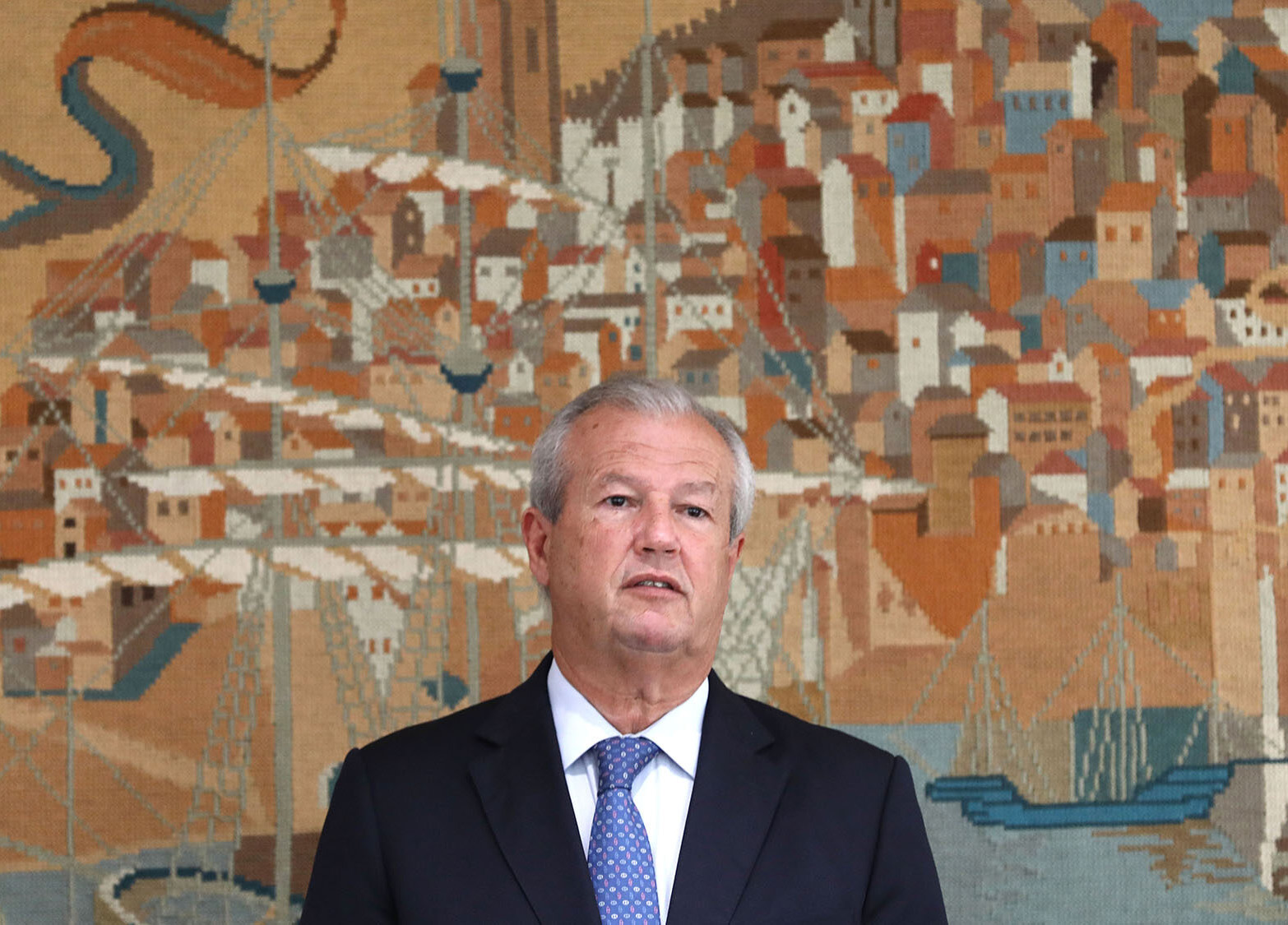 “Ninguém vai deixar de marcar férias porque há eleições”