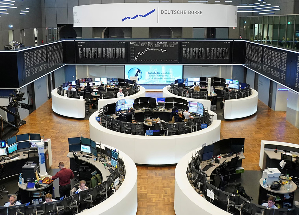 Europa resiste à instabilidade e mercados voam para máximos