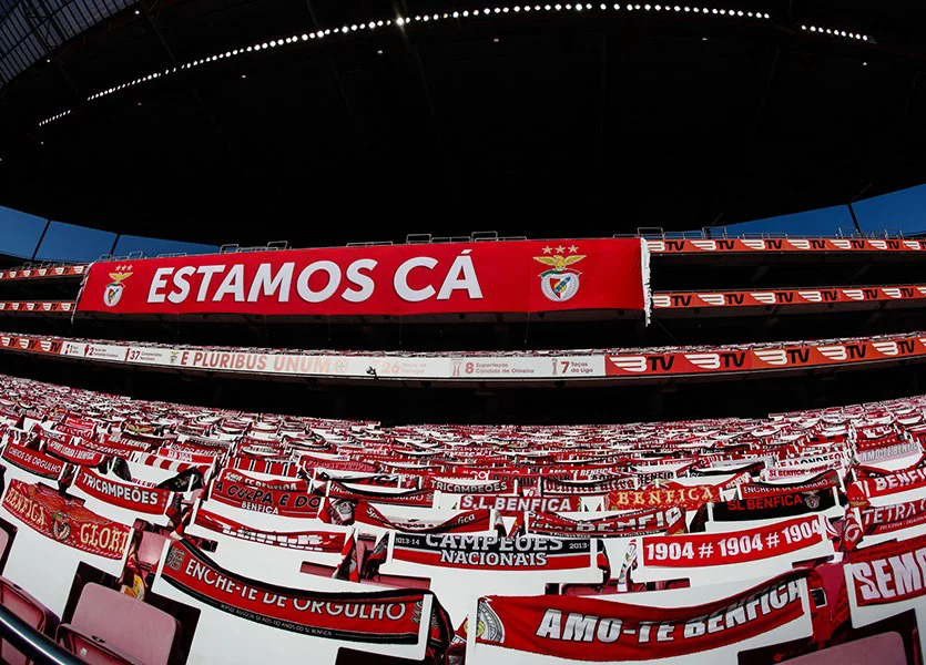 Seis águias para um poleiro  de milhões