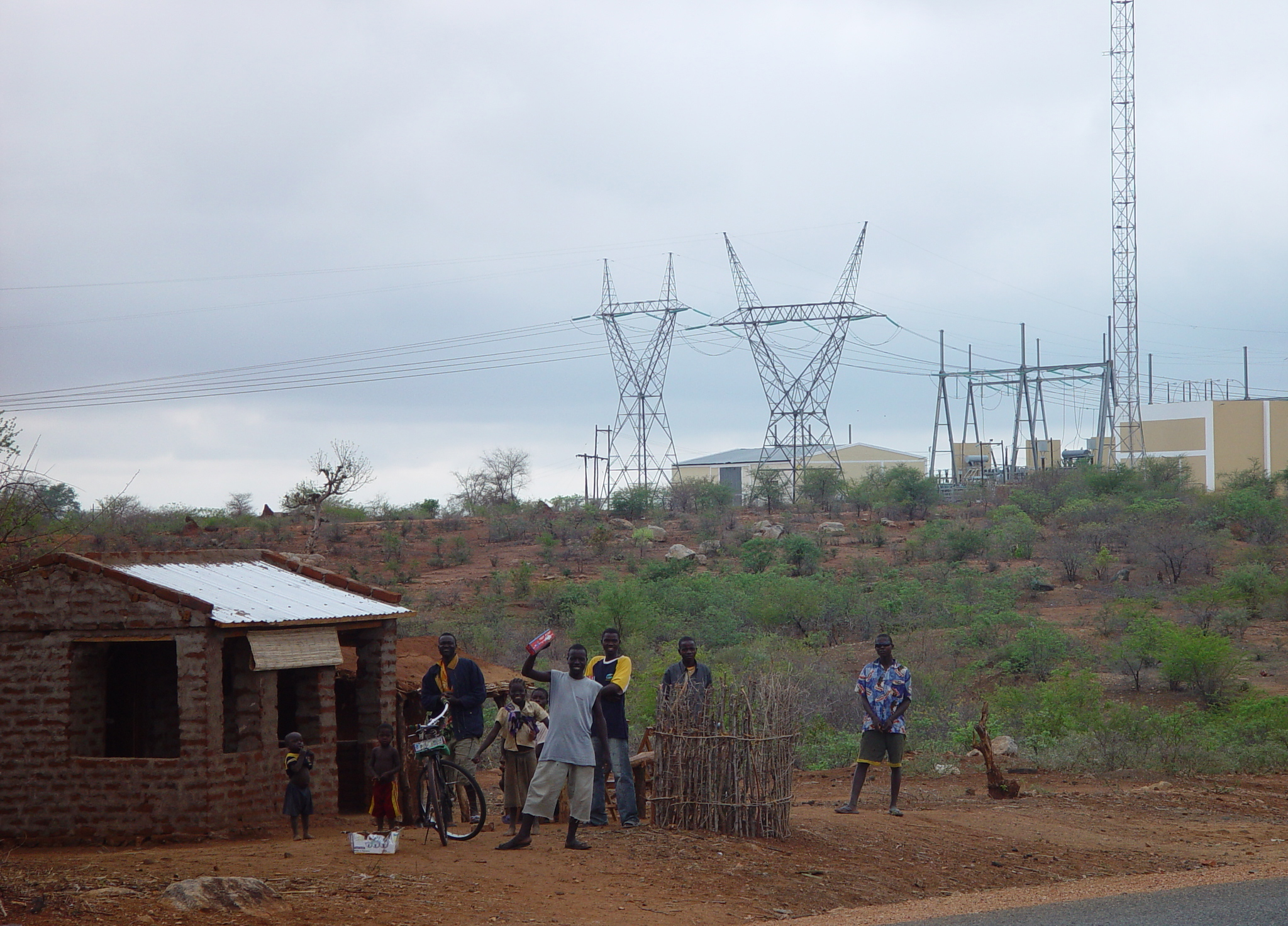 Mo&ccedil;ambique  atrai 300 milh&otilde;es  dos Emirados  para energia e avia&ccedil;&atilde;o