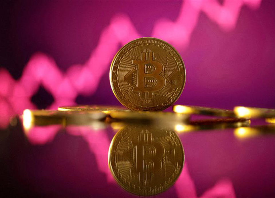 Bitcoin e Nasdaq renovam máximos históricos
