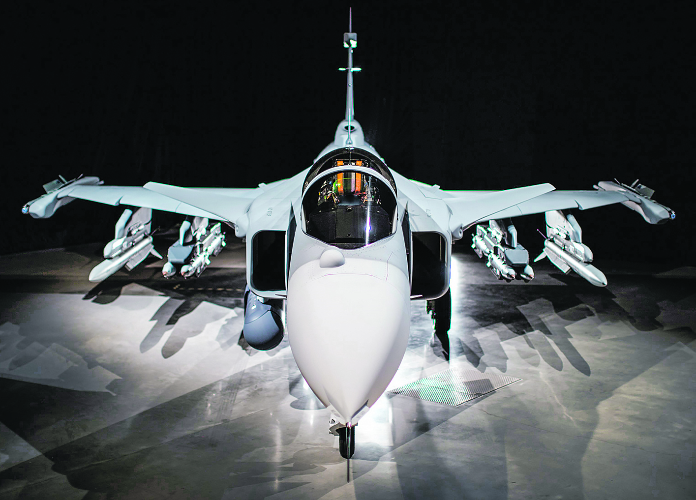 Ca&ccedil;as Gripen querem ganhar asas em Portugal