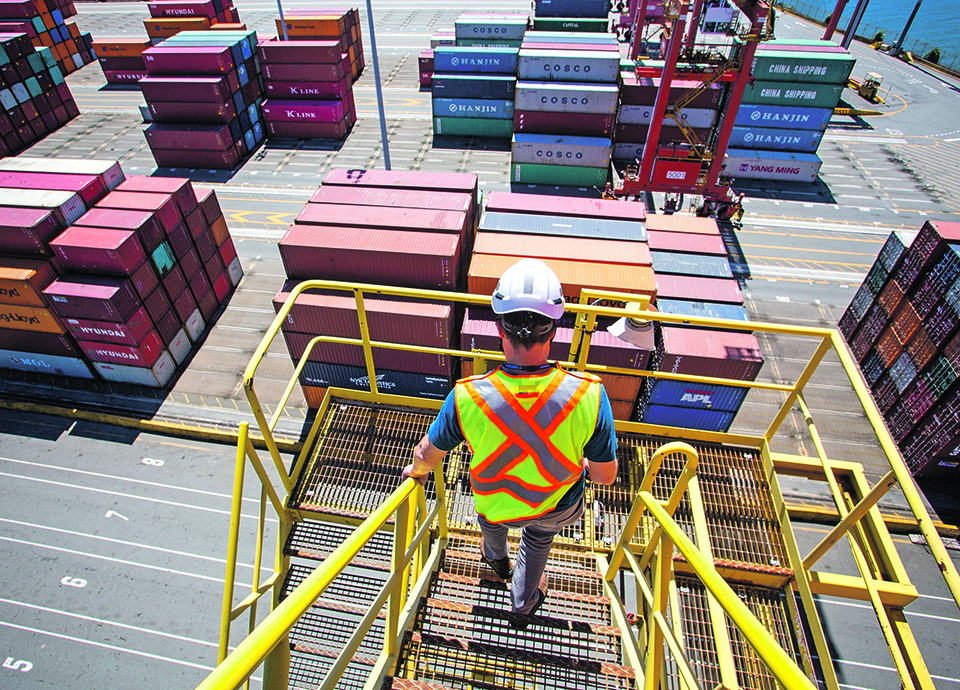 Exporta&ccedil;&otilde;es invertem ciclo de queda e d&atilde;o otimismo contido