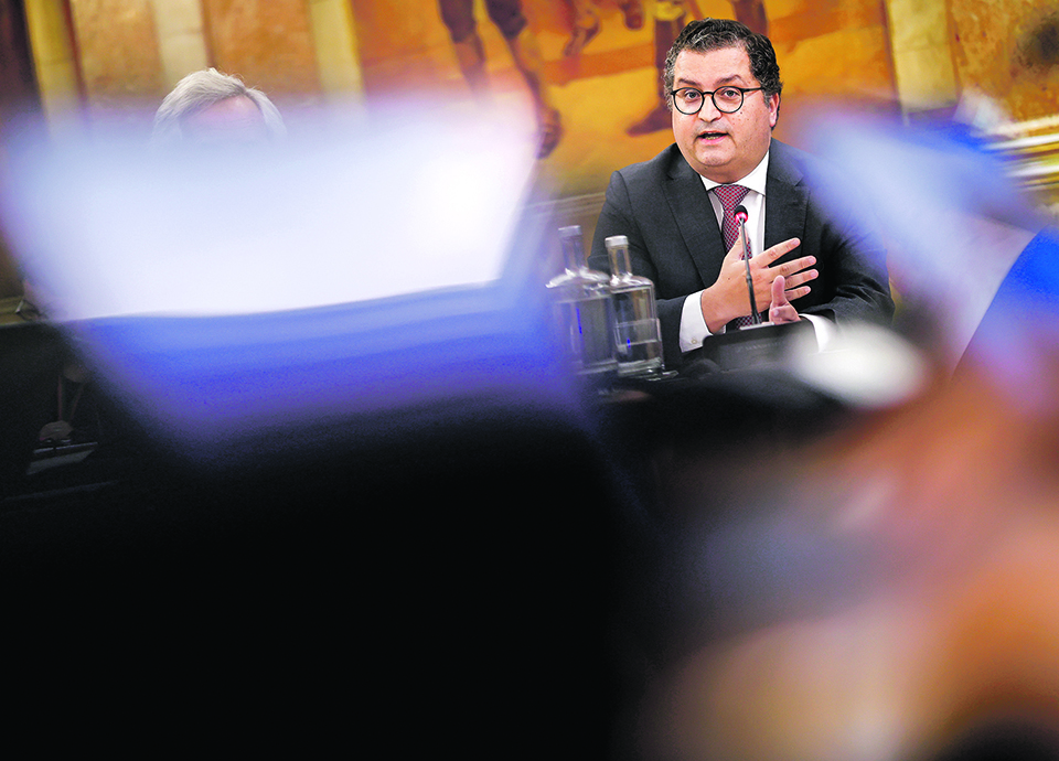 Patr&otilde;es pedem menos carga fiscal e refor&ccedil;o do investimento no OE