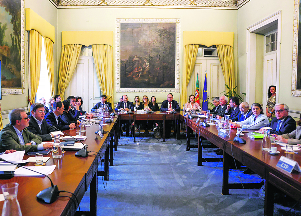 Ponto final  na negocia&ccedil;&atilde;o  da reforma laboral