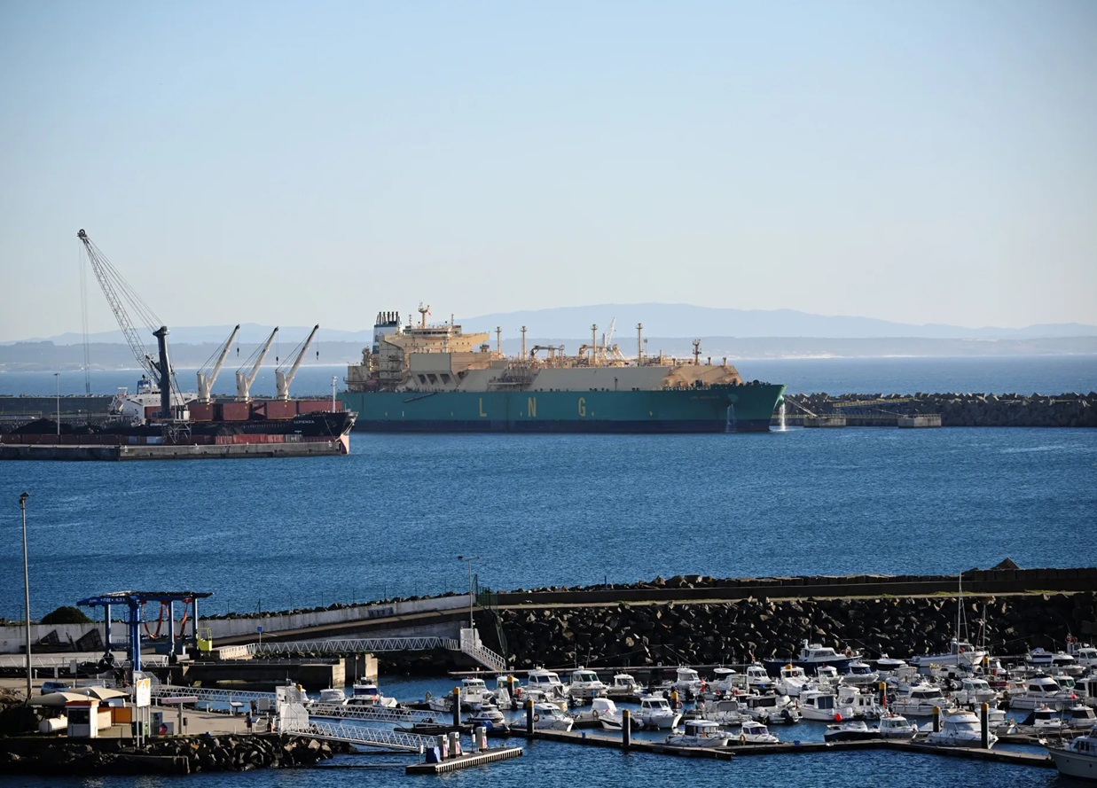 Sines pode perder  para Marrocos quando Suez voltar ao normal