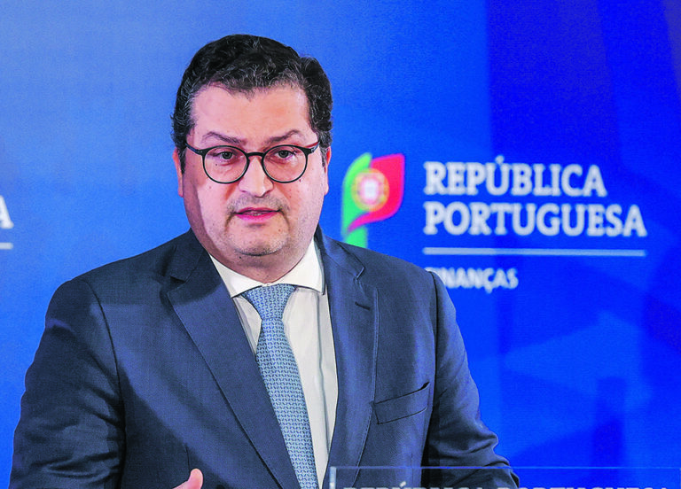 Estado regista excedente orçamental de 2,1 mil milhões de euros até fevereiro