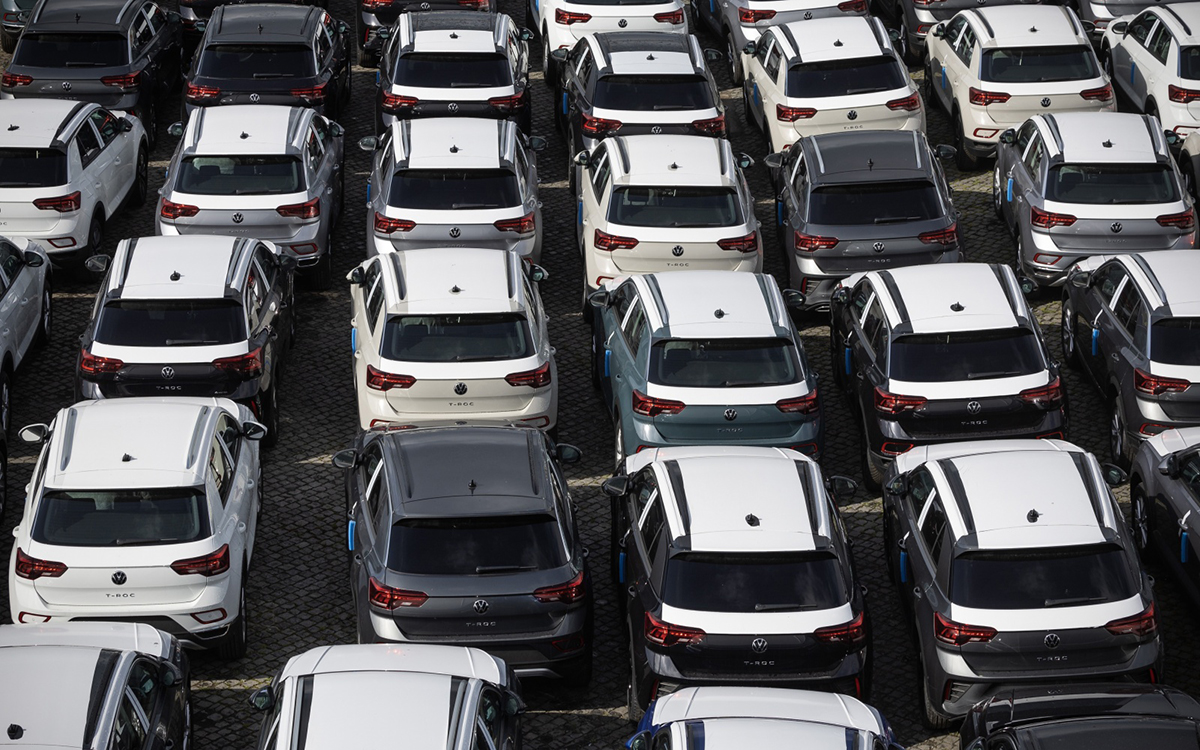 Automobilistas v&atilde;o pagar 4,8 mil milh&otilde;es em impostos