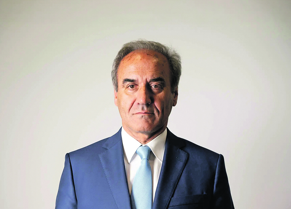 &ldquo;Muitas empresas deixam de aceitar encomendas&rdquo; por falta de m&atilde;o de obra