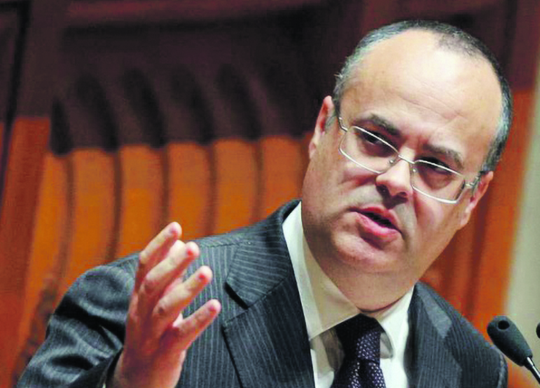 Sanções? Vitalino Canas pede “absoluta cautela” para não se beliscar Constituição