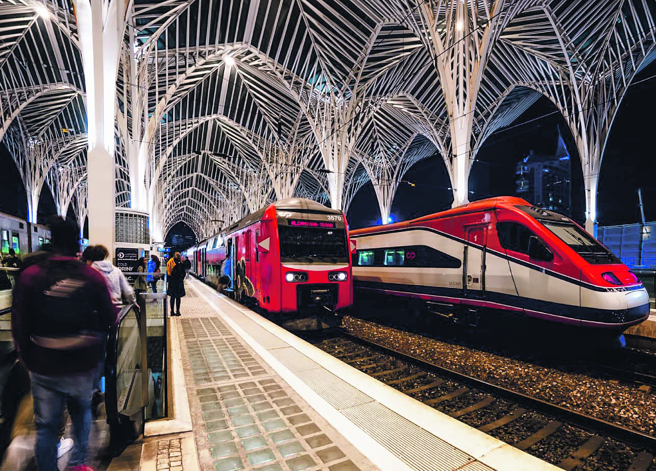 Sem consultas, sem aulas, sem transportes. Greve vai paralisar país