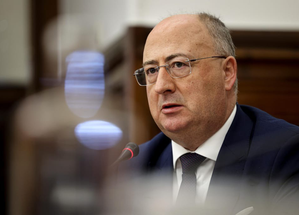 Governo dispon&iacute;vel para rever teto de apoios &agrave; agricultura