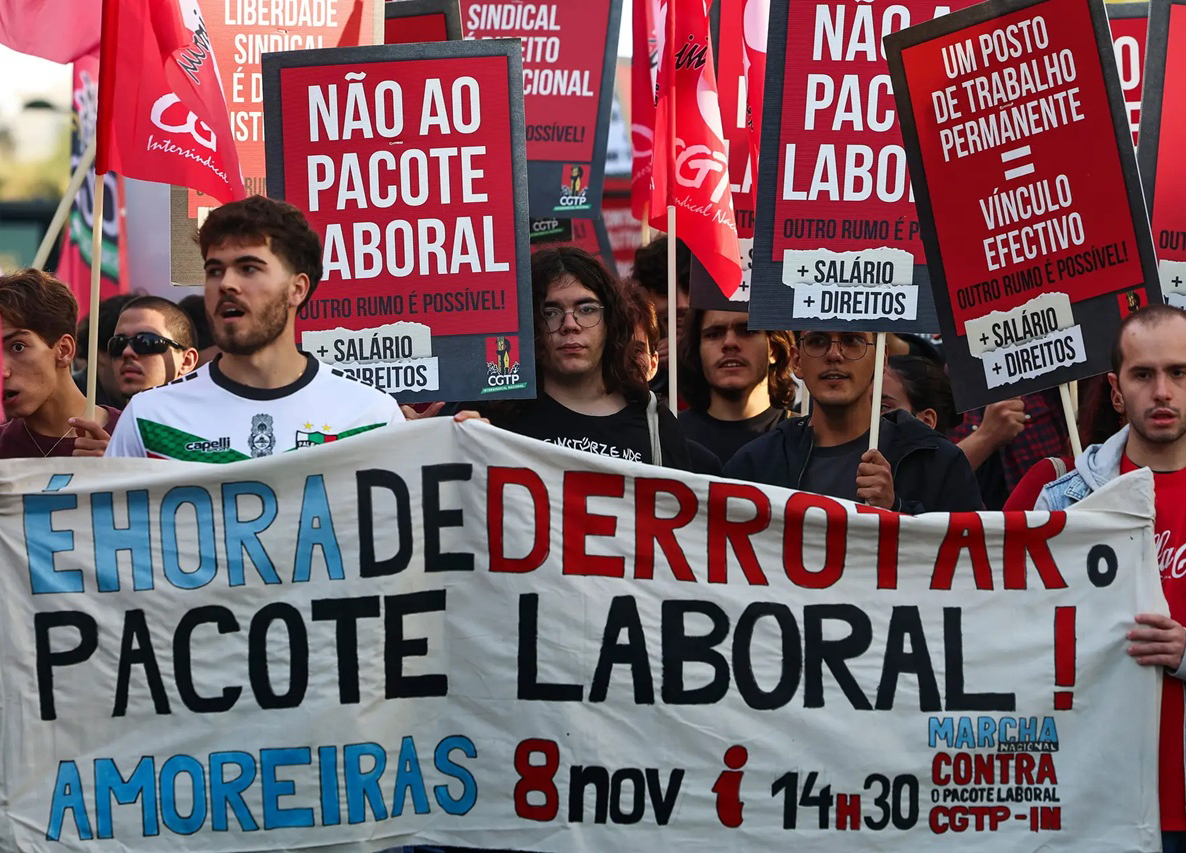 Lei laboral na AR só após as presidenciais