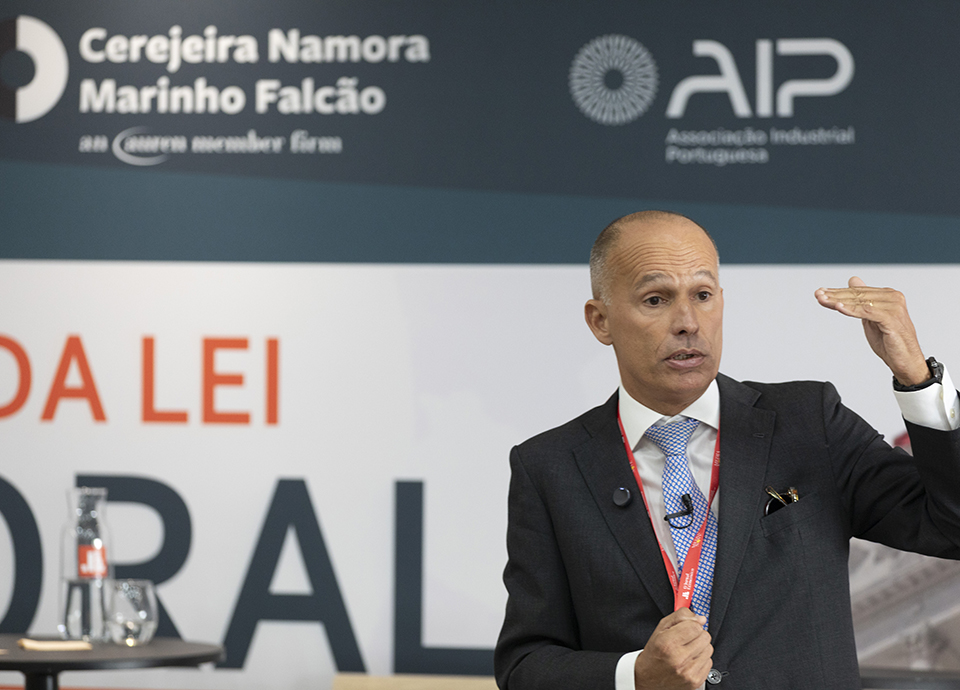 &ldquo;Portugal tem um problema estrutural  de produtividade&rdquo;