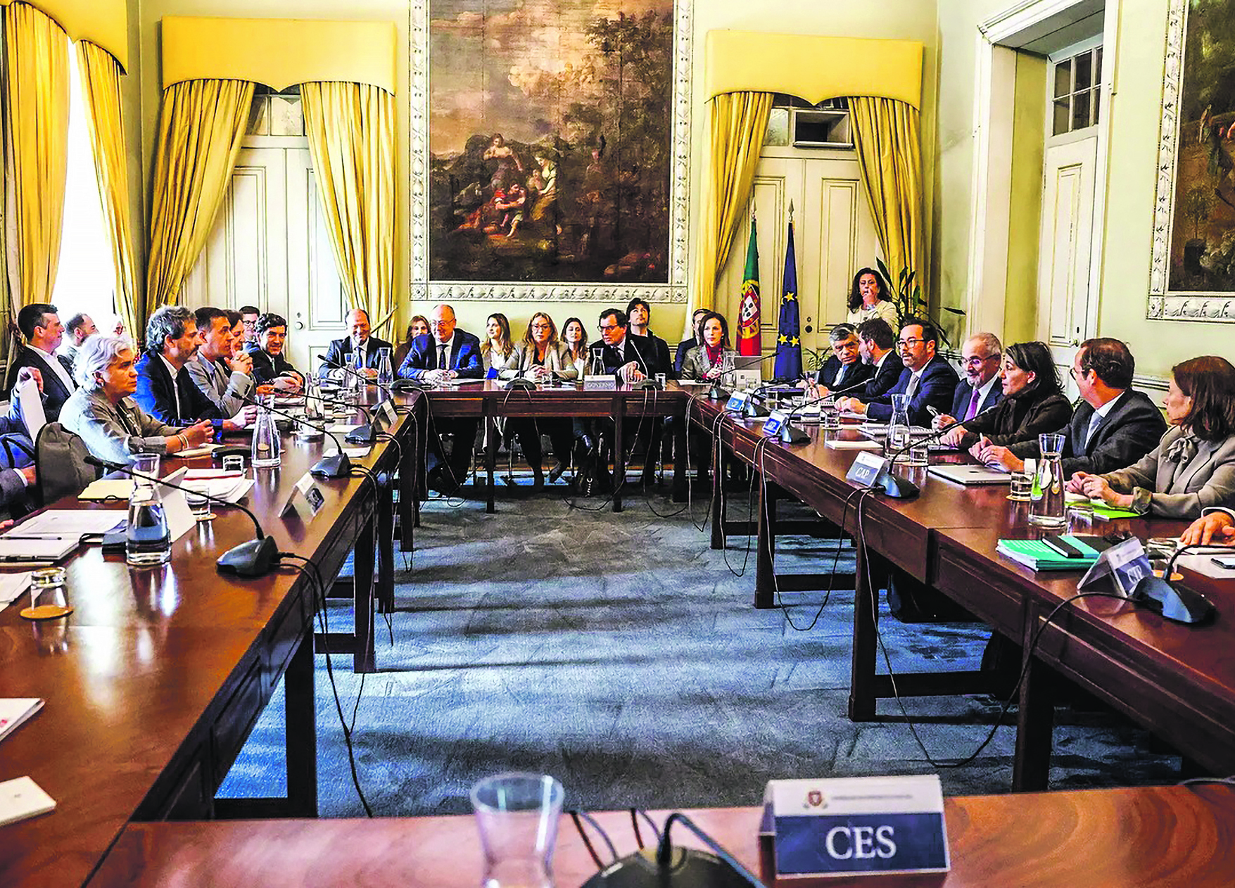 Negocia&ccedil;&atilde;o da lei laboral retomada sob o signo da (des)concerta&ccedil;&atilde;o