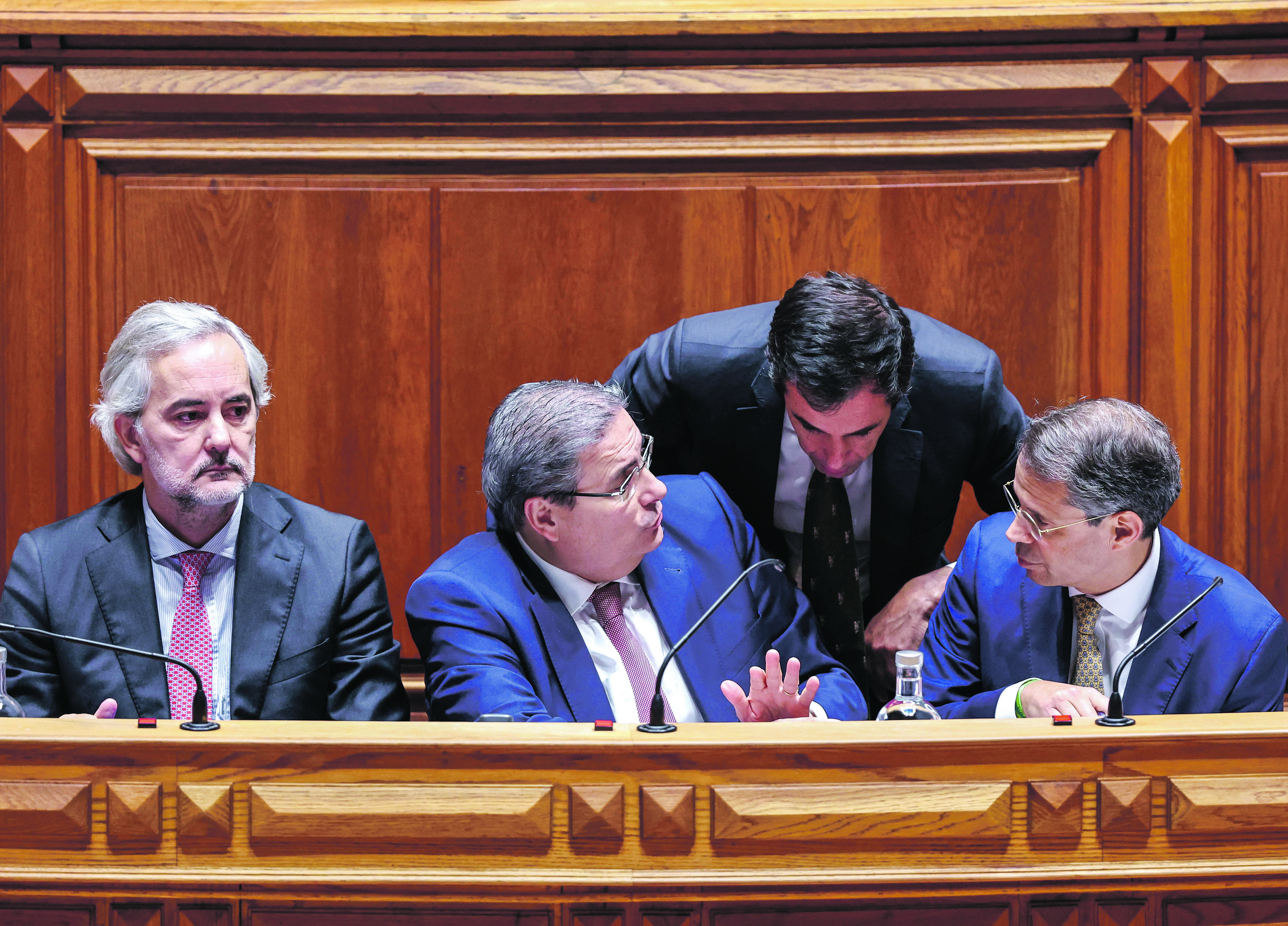 Governo escapa  a ‘fantasma’  da coligação negativa da subida extra das pensões