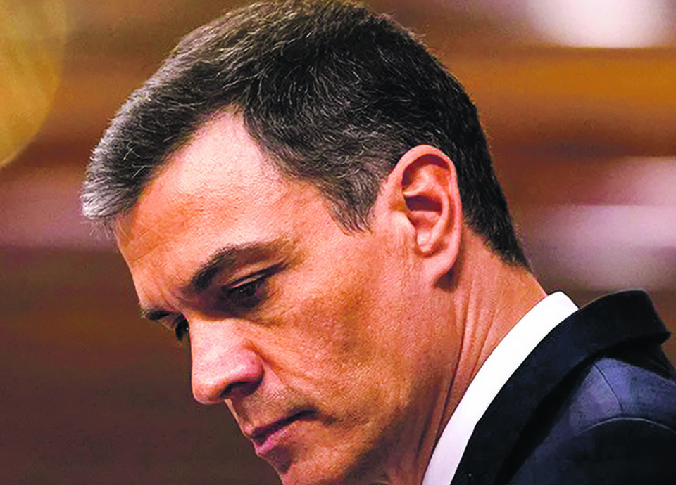 C&iacute;rculo  de corrup&ccedil;&atilde;o fecha-se  em torno de Pedro S&aacute;nchez