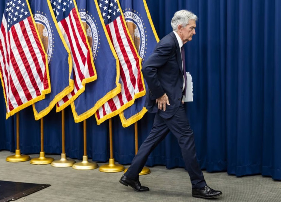 Powell sob investiga&ccedil;&atilde;o parte para  o ataque