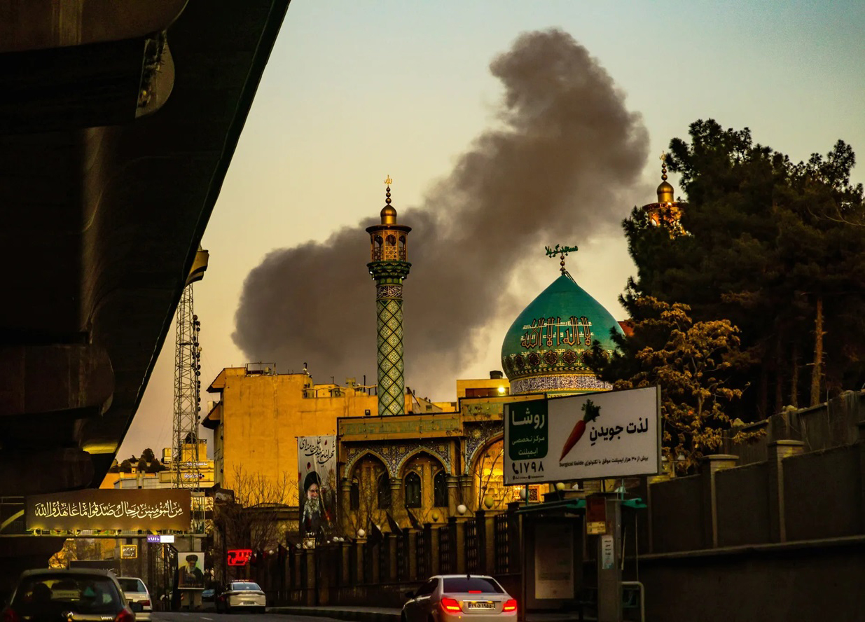 Guerra contra  o Ir&atilde;o n&atilde;o est&aacute; a alcan&ccedil;ar o objetivo: o fim da teocracia