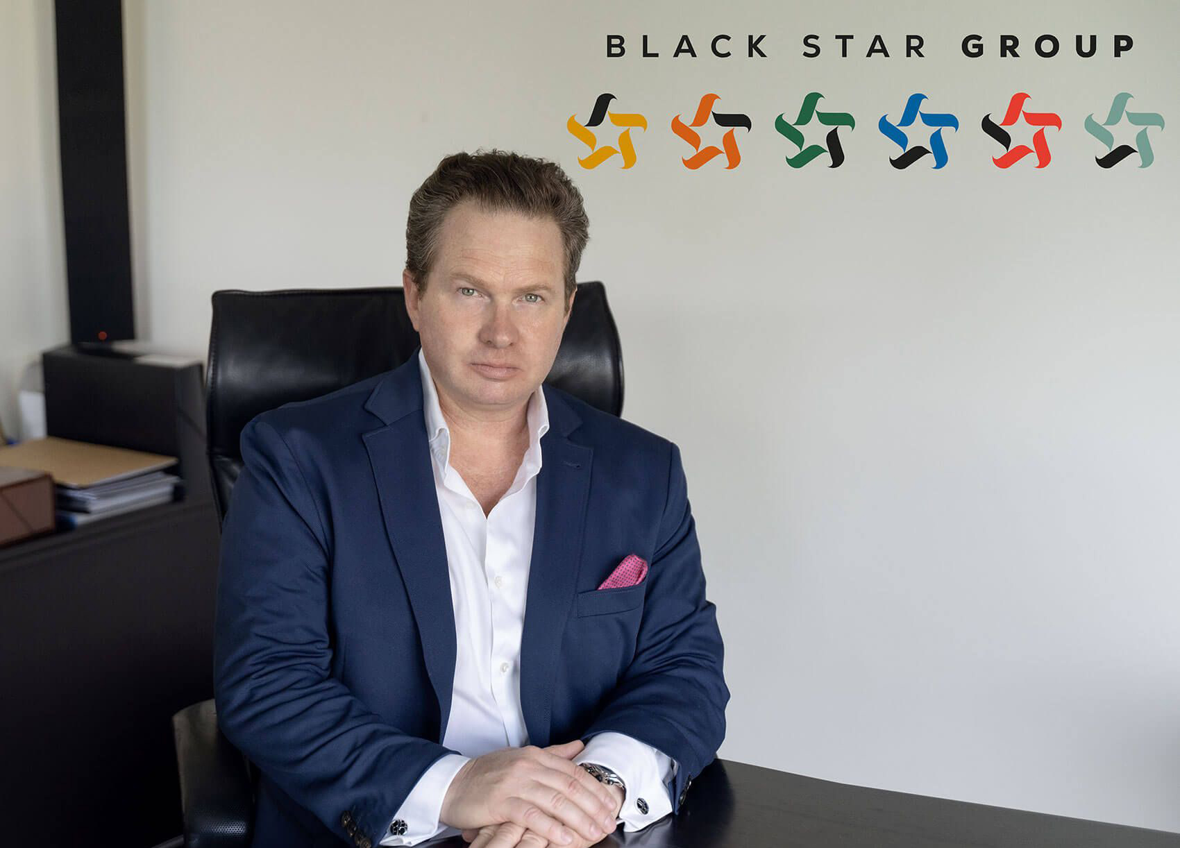 Dois ex-conselheiros procurados pela Interpol detidos  em duas semanas