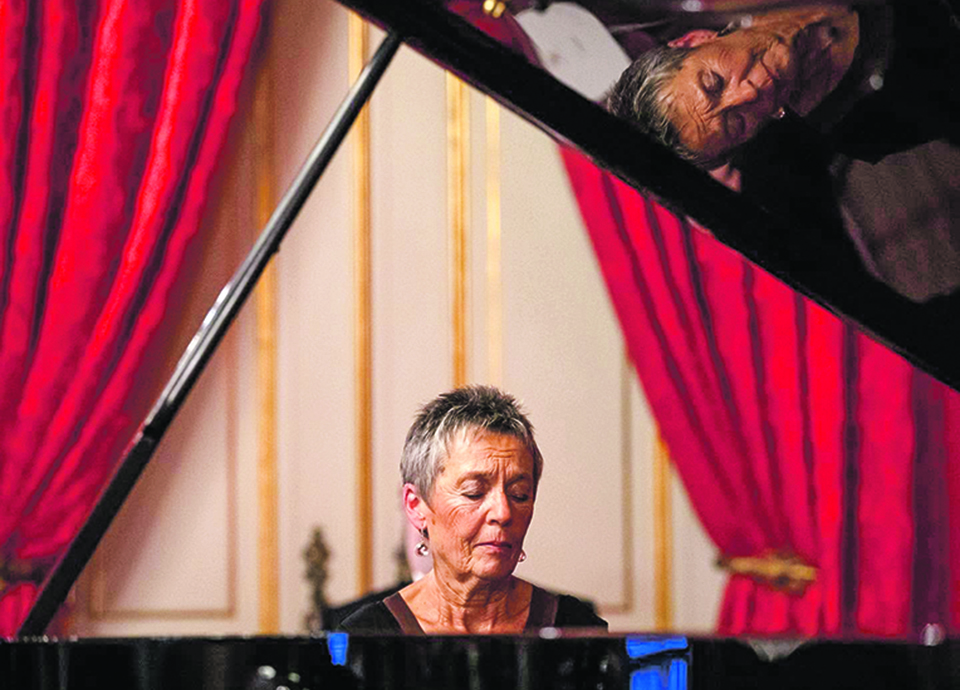 Maria Jo&atilde;o Pires entre a viagem humana e a poesia