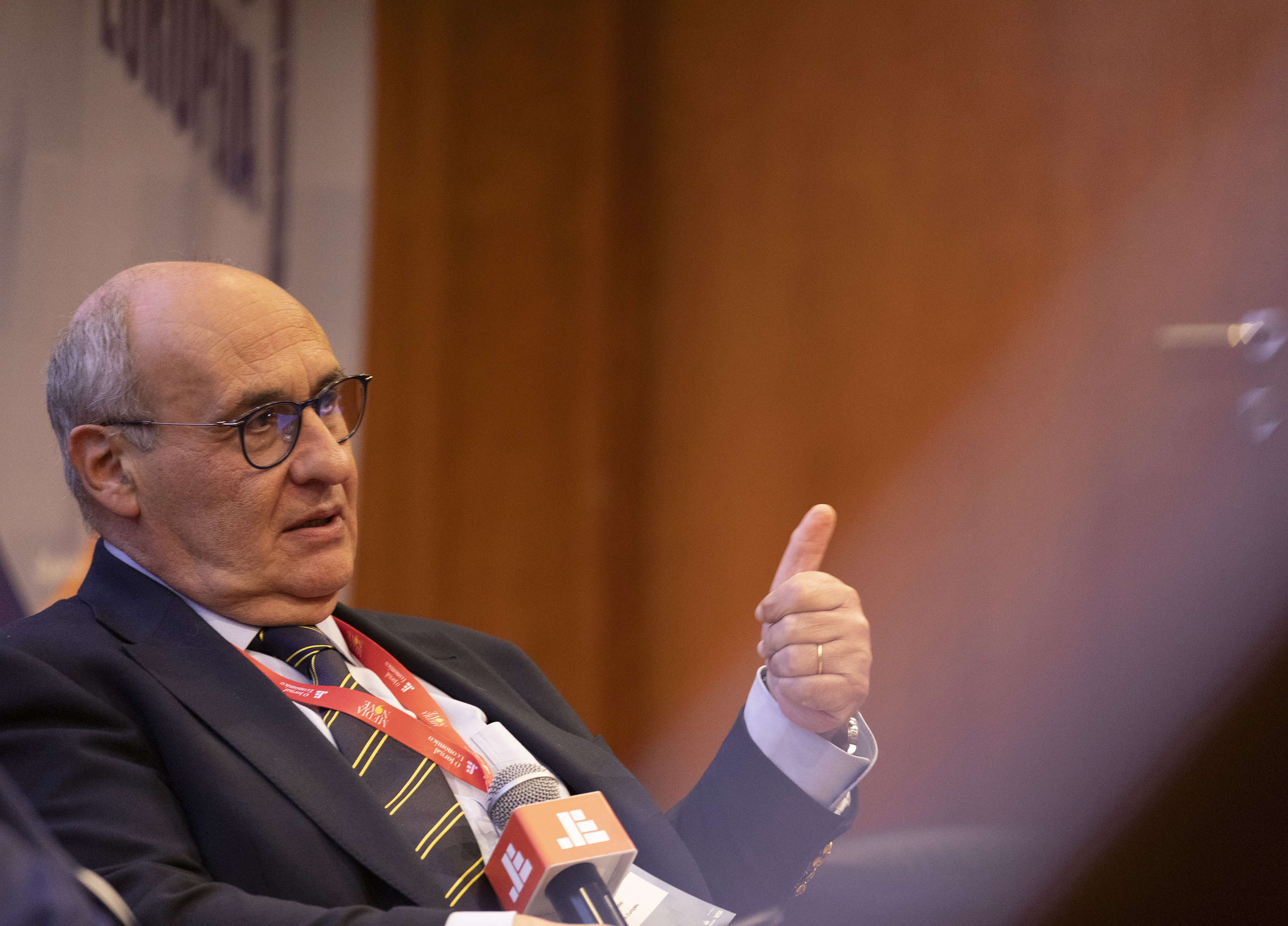 Ant&oacute;nio Vitorino apoia Fundo de Defesa para Portugal