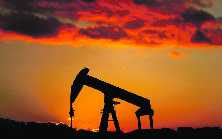 Mercados temem petróleo acima dos 150 dólares com retaliação iraniana