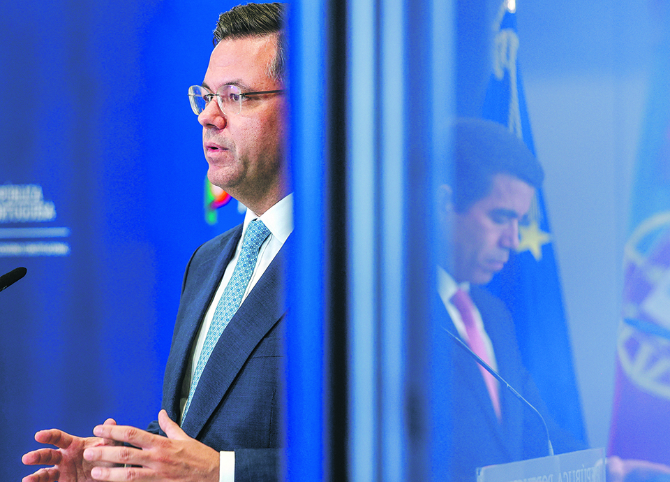 Estado  Alicerces da reforma est&atilde;o constru&iacute;dos  at&eacute; ao ver&atilde;o