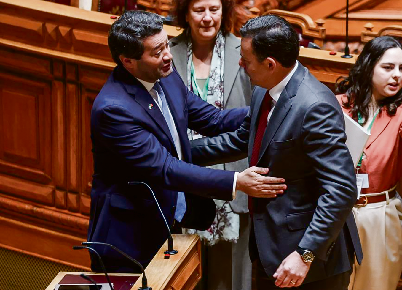 Governo aguarda presidenciais para negociar  lei laboral  com o Chega