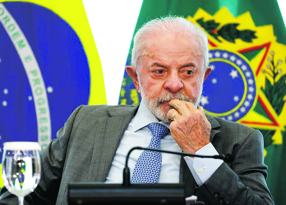Col&ocirc;mbia e Peru marcam clivagem esquerda-direita