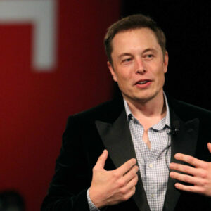Elon Musk avança com ação judicial contra Apple e OpenAI