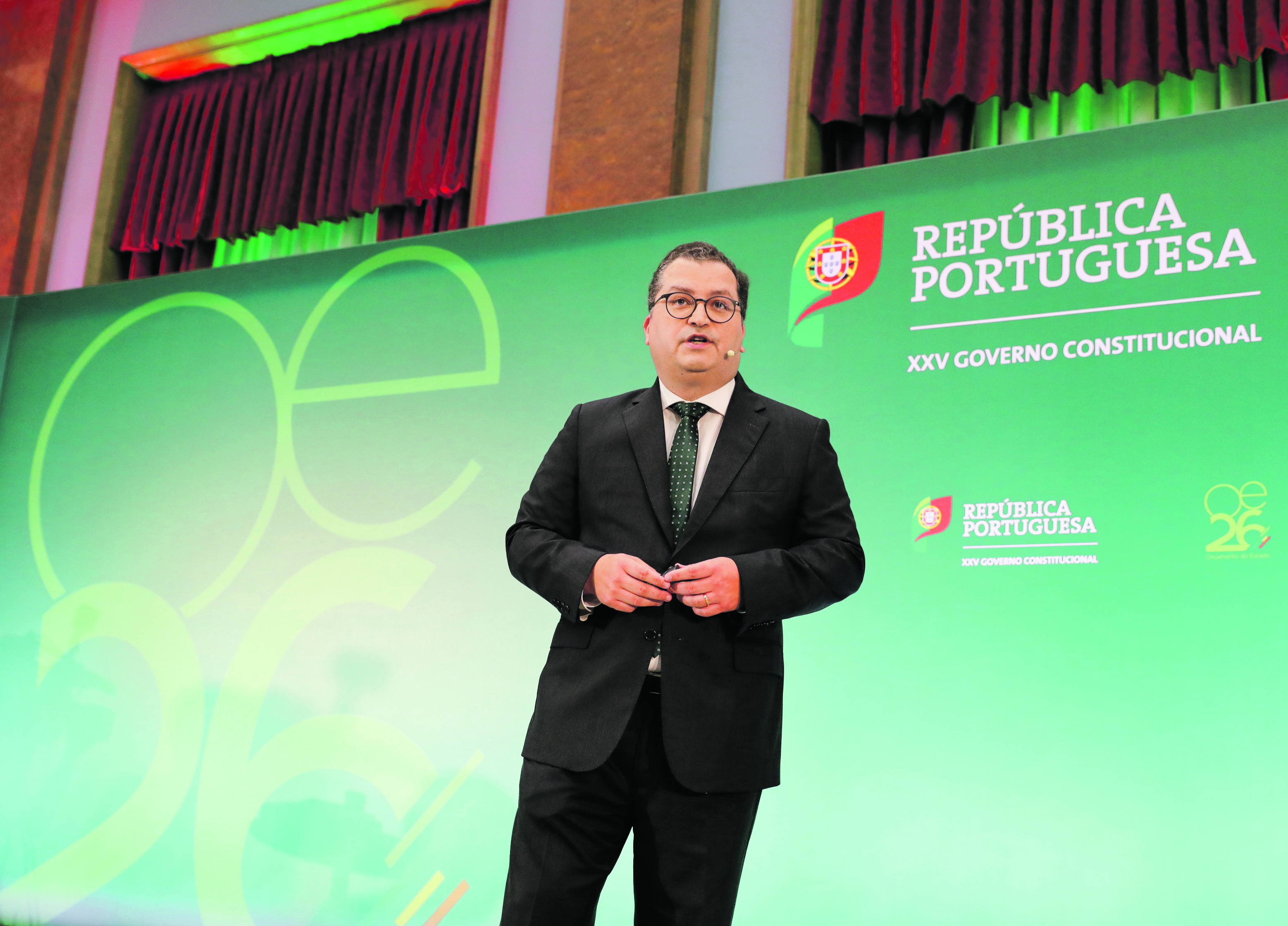 Água na fervura. Governo muito otimista, dizem peritos