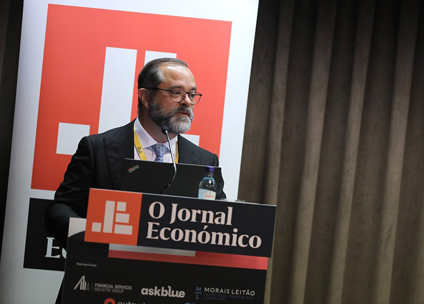 Dar mais crédito  é a receita para a banca tratar a baixa  das taxas de juros