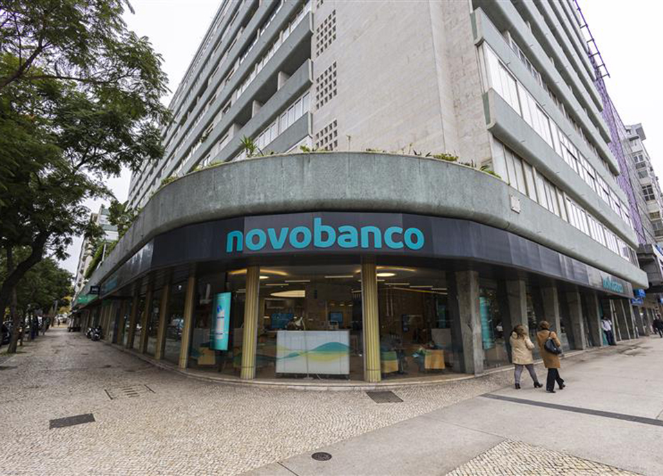 Lone Star gasta 47 milh&otilde;es com assessores na venda do Novobanco