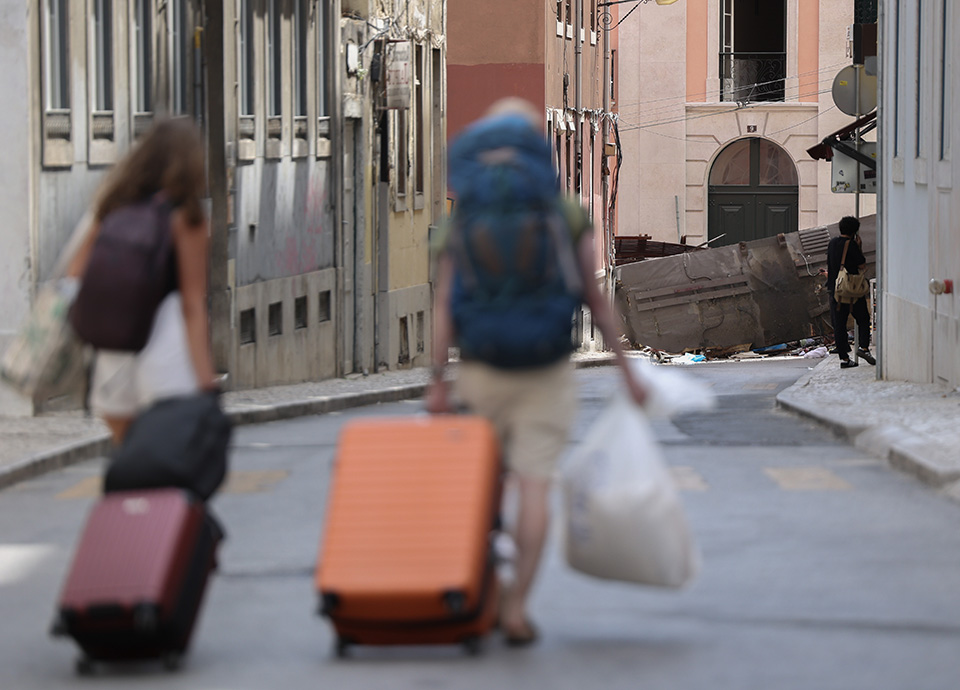 Turistas exigem mais segurança, comerciantes temem impacto negativo