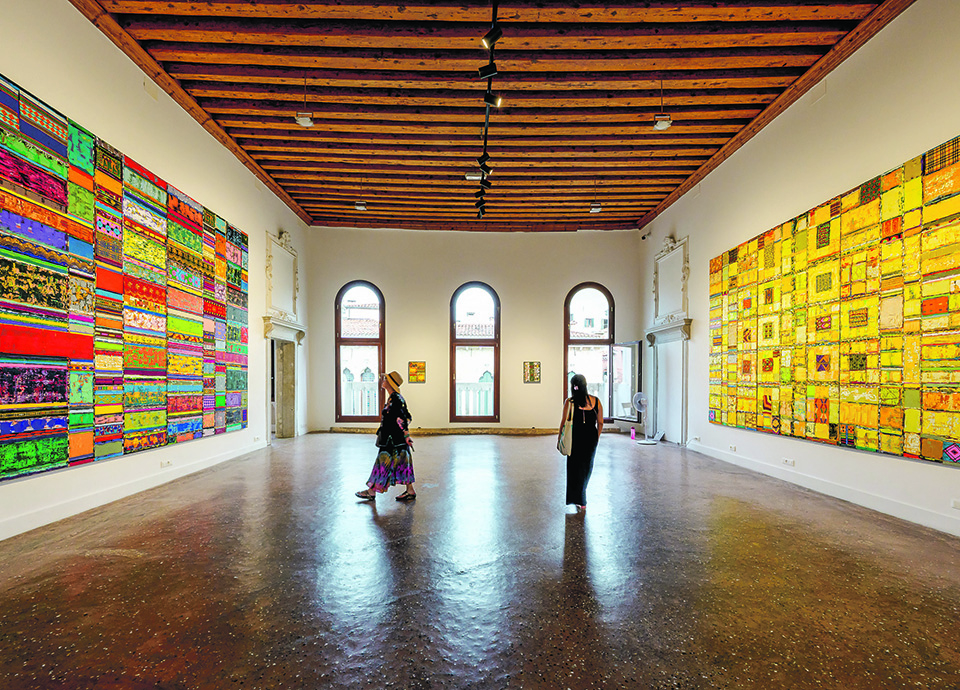 Bienal de Arte de Veneza E se adi&aacute;ssemos o fim do mundo?