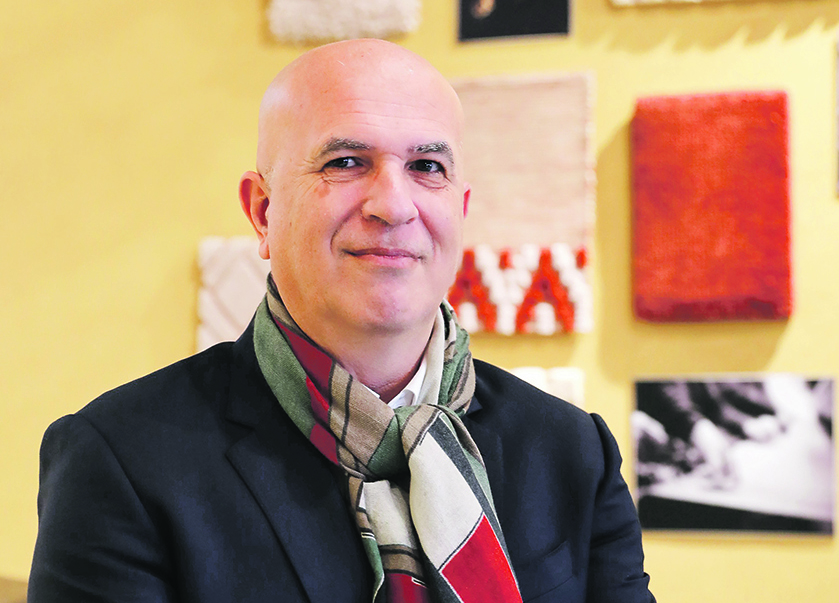 Ferreira de S&aacute;  Da linha de pesca ao fio de l&atilde;