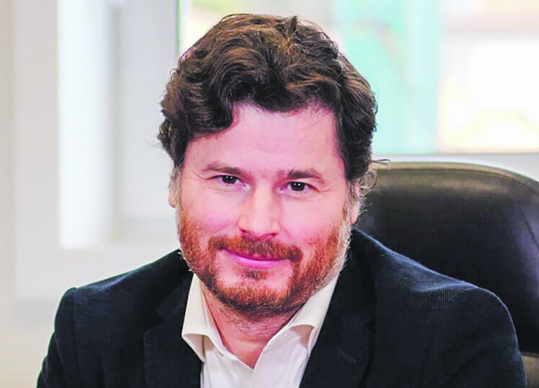 Cinco avan&ccedil;am para a Indaqua em neg&oacute;cio de mil milh&otilde;es