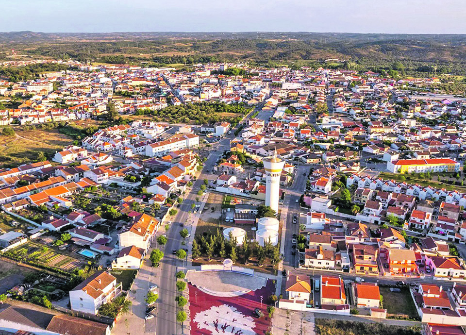 Gr&acirc;ndola recebe  468 milh&otilde;es para mudar economia