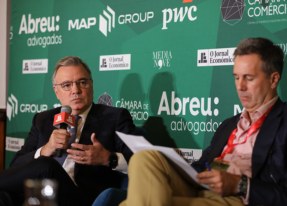 Reforma do Estado tem de mudar mentalidades