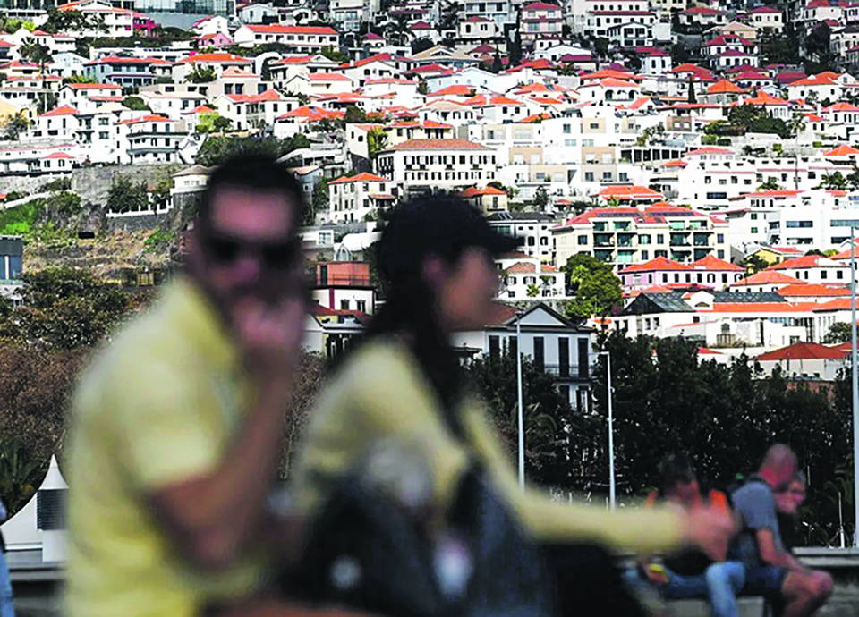 Fus&otilde;es  e aquisi&ccedil;&otilde;es continuam  em queda