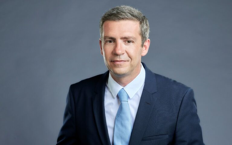 P&aacute;scoa. Algarve com ocupa&ccedil;&atilde;o acima de 80%, mas "apreensivo com efeito da guerra nos combust&iacute;veis"