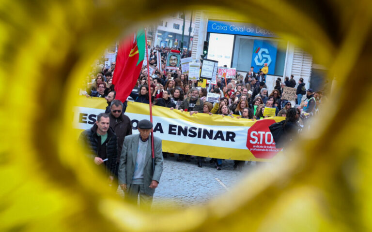 Greve do S.TO.P. no concelho de Setúbal abrange todos os sectores da educação