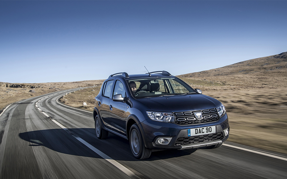 Dacia Sandero Stepway : Ar de SUV  e aposta no design