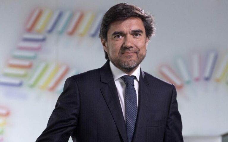 Miguel Almeida: "Objetivo &eacute; transformar completamente a NOS assente na tecnologia da IA"