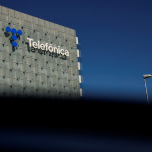 Espanha atingida por apagão de telefone e internet, quatro semanas após blackout energético