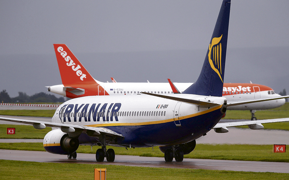 EasyJet e Ryanair juntas  no ataque às taxas
